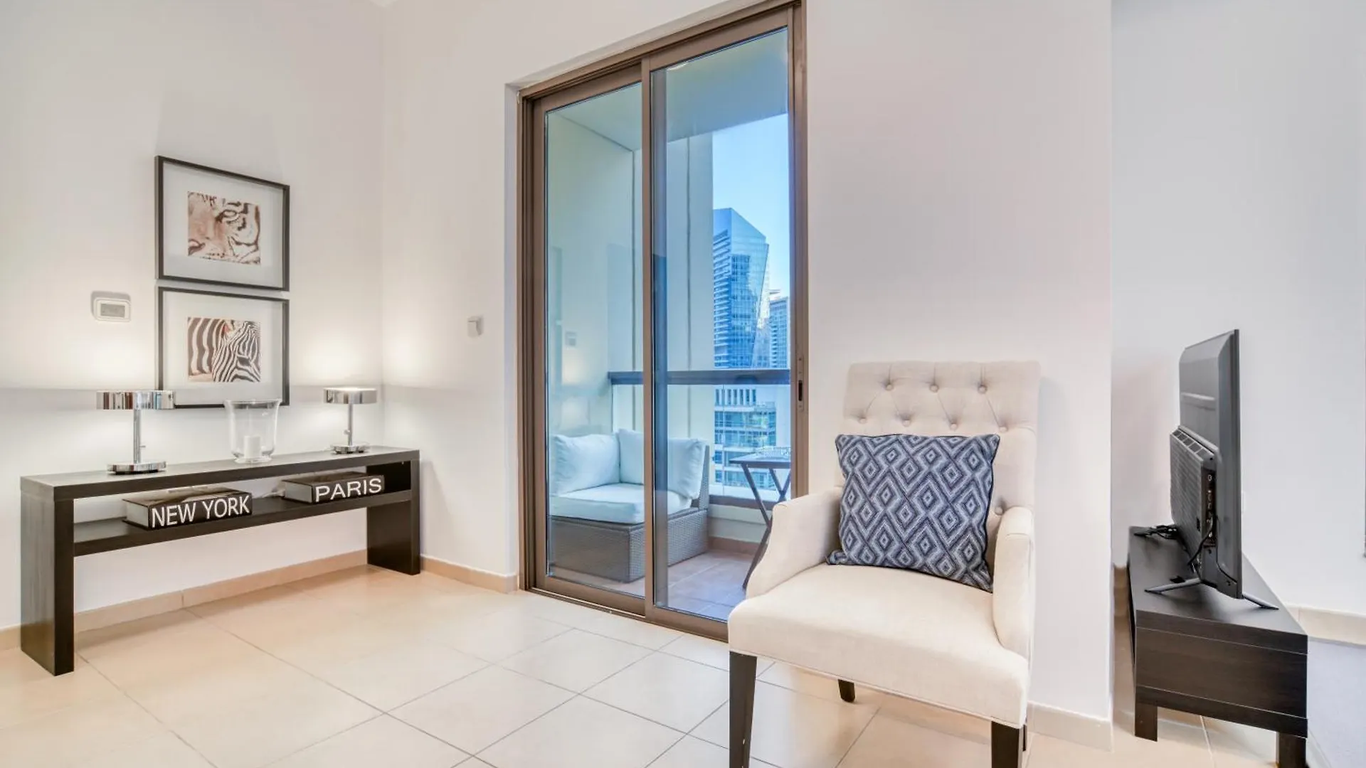 Elite 1 Bedroom In Jbr With Marina Views Dubaj